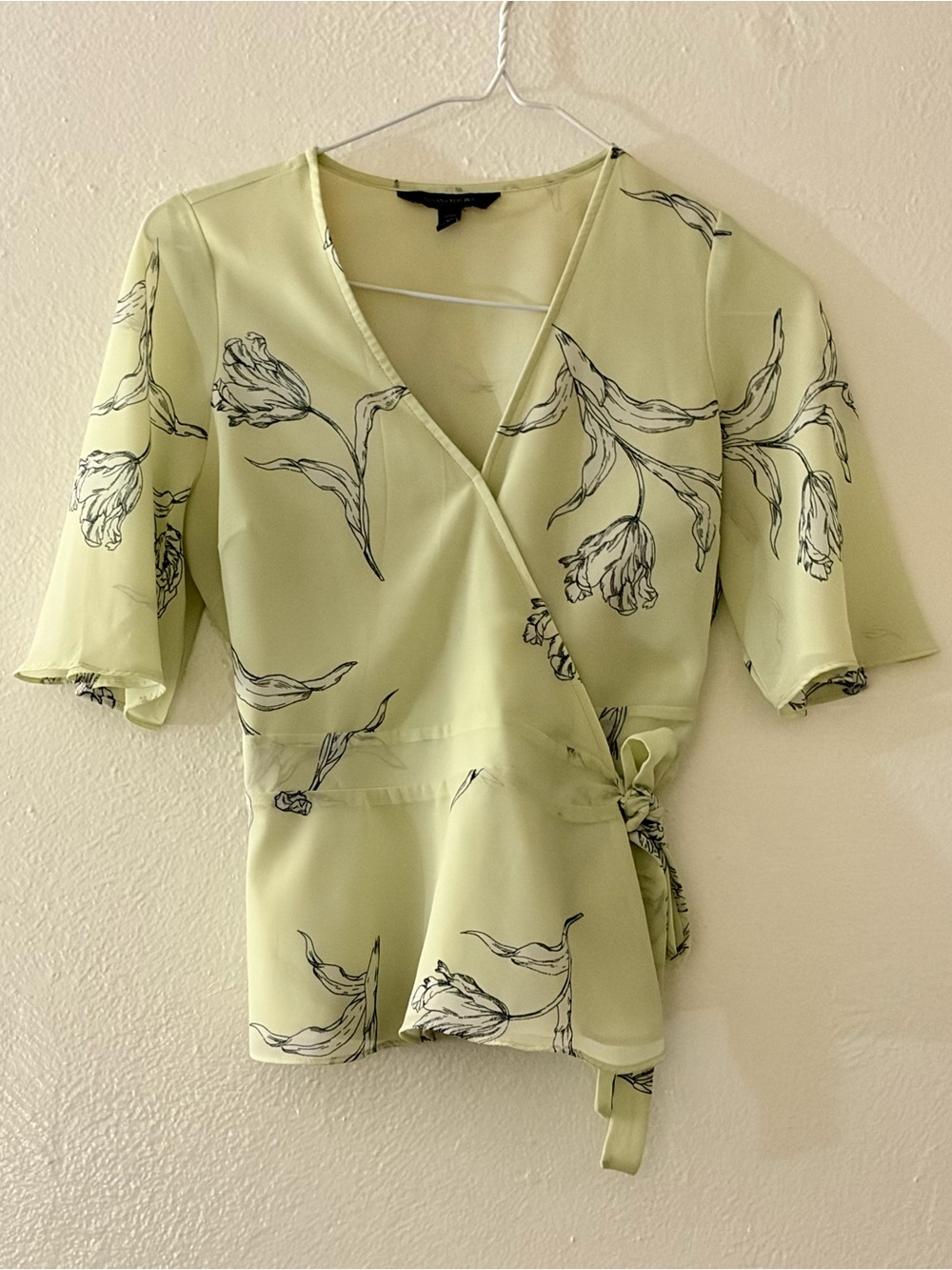 Banana Republic Floral Tie Waist Blouse Petite XS